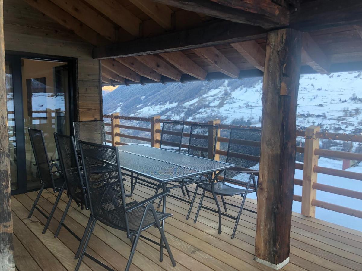 Grand Avec Terrasse à Chez-les-reuses Apartamento