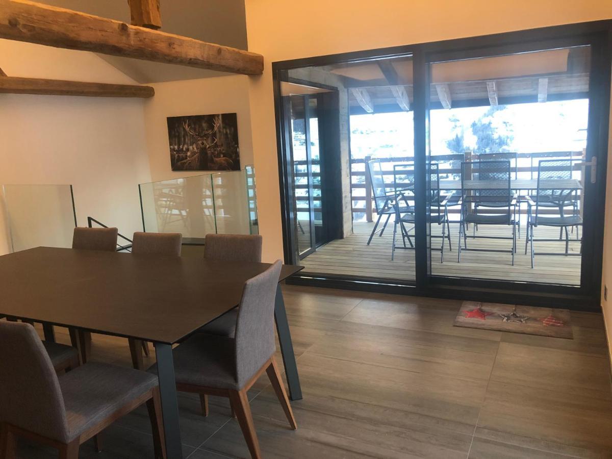 Grand Avec Terrasse à Chez-les-reuses Apartamento Orsières