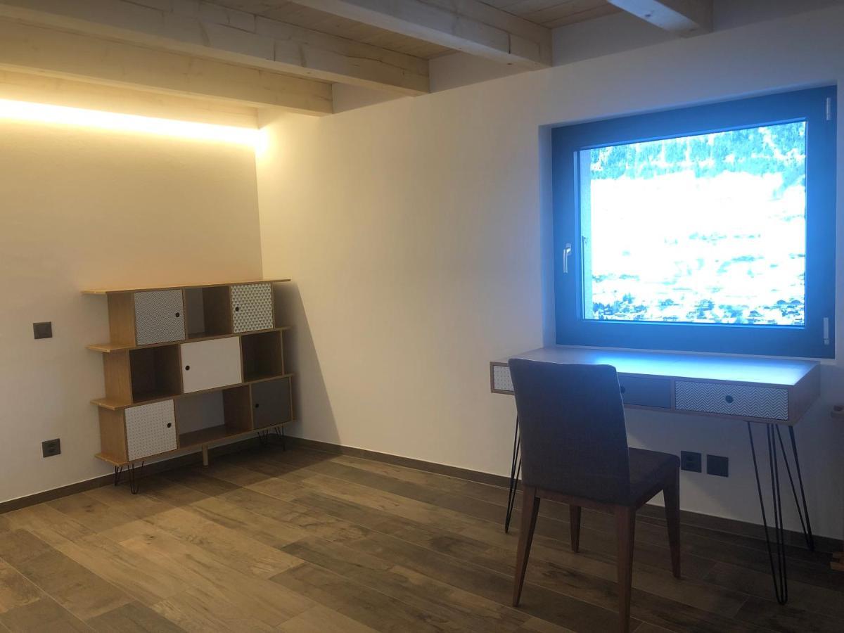 Apartamento Grand Avec Terrasse à Chez-les-reuses